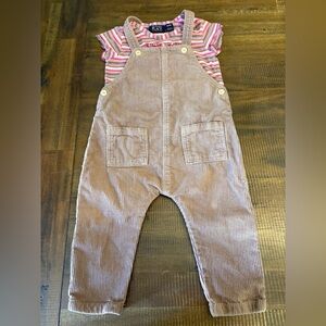 H&M Bib Corduroy Overalls UNISEX (worn by a girl) Plus PLACE Tee shirt BEIGE 18M